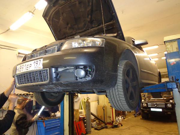 ремонт двигателя автомобиля Ауди